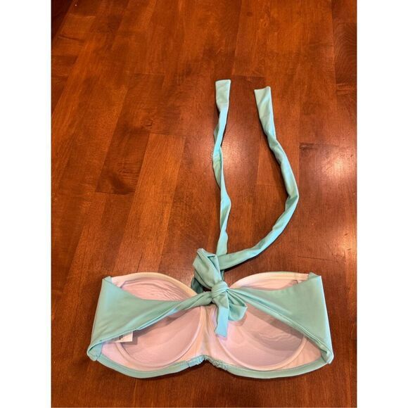 Woman’s h2oh halter bikini top size DD cup - Picture 2 of 3